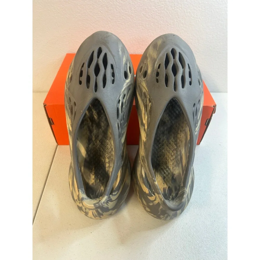 Adidas Yeezy Foam RNNR MX Moon Mens Size 11 #2532